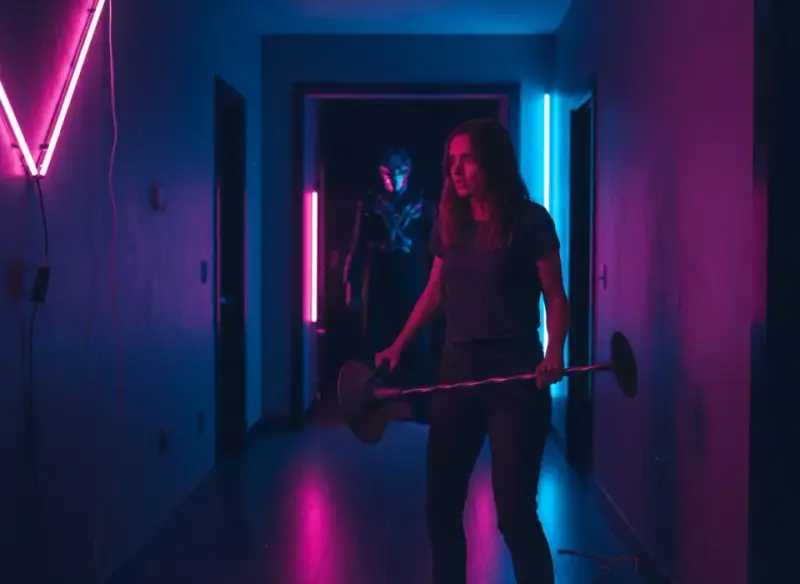 Slasher w nowej odsłonie. Zobacz, jak współczesne horrory odświeżają kultowy podgatunek.