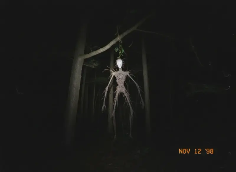 Fenomen 'The Blair Witch Project' - jak jeden film na nowo zdefiniował horror i marketing wirusowy?